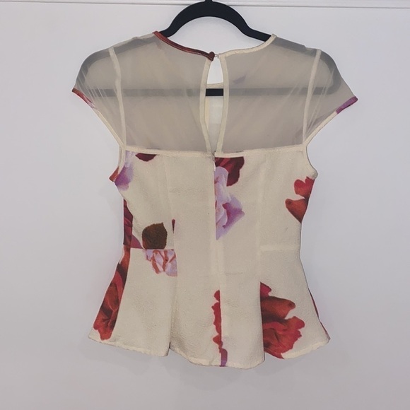Guess floral peplum blouse cape sleeves rose print mesh V neck Size XS - Picture 5 of 10